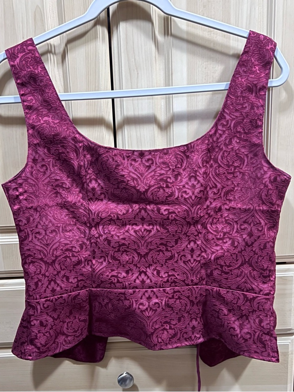 Scarlet Darkness Wine Brocade Lace-Up Crop Top - Picture 3 of 3